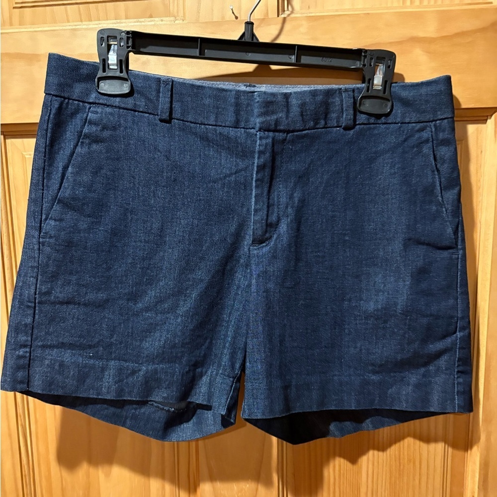 Banana Republic Hampton Fit Chambray
Blue Shorts Size 27/4